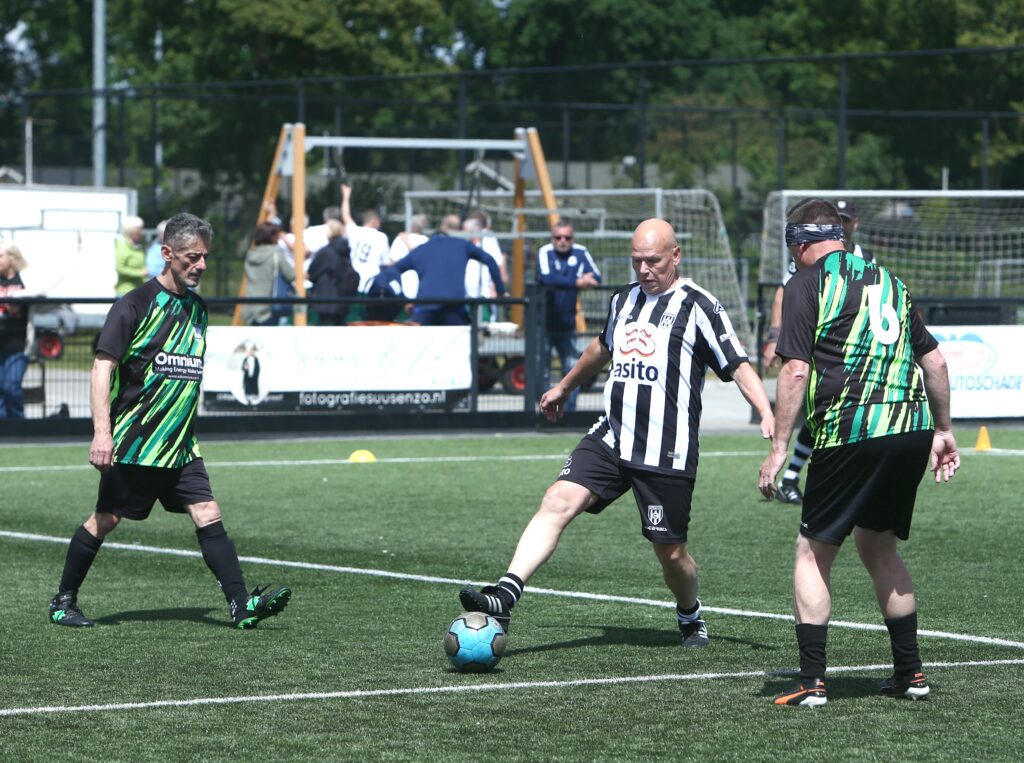Walking Football-toernooi viert tiende editie in Almelo