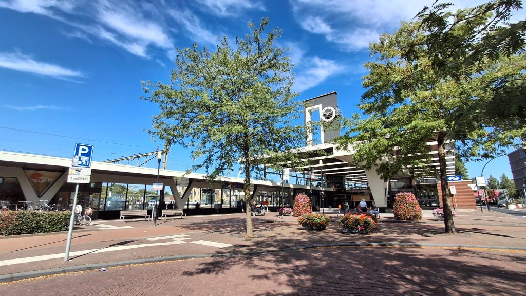 Bevlogen OV- ambassadeurs geven gratis advies aan senioren