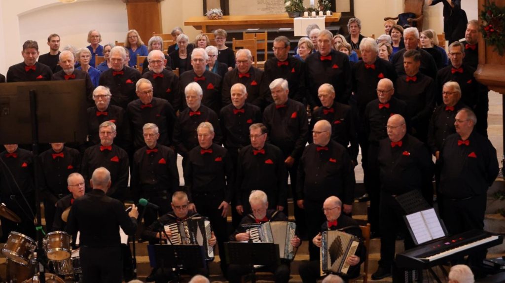 Shantykoor De Oostvaarders organiseert groots kerstconcert in Theaterhotel Almelo