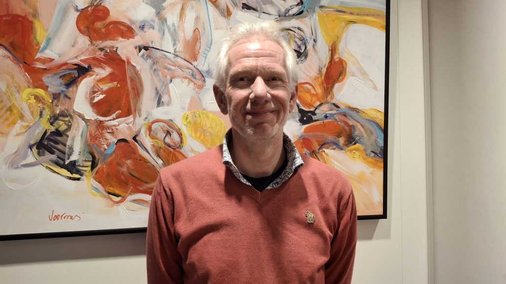 Griffier Hans Scherpenzeel: “De partijpolitiek heeft zijn langste tijd gehad”