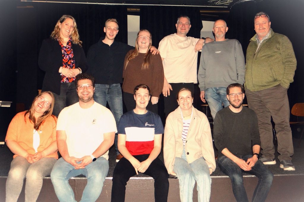 Almelose toneelgroep LaWeDaMaDo speelt nieuwe voorstelling in Vriezenveen