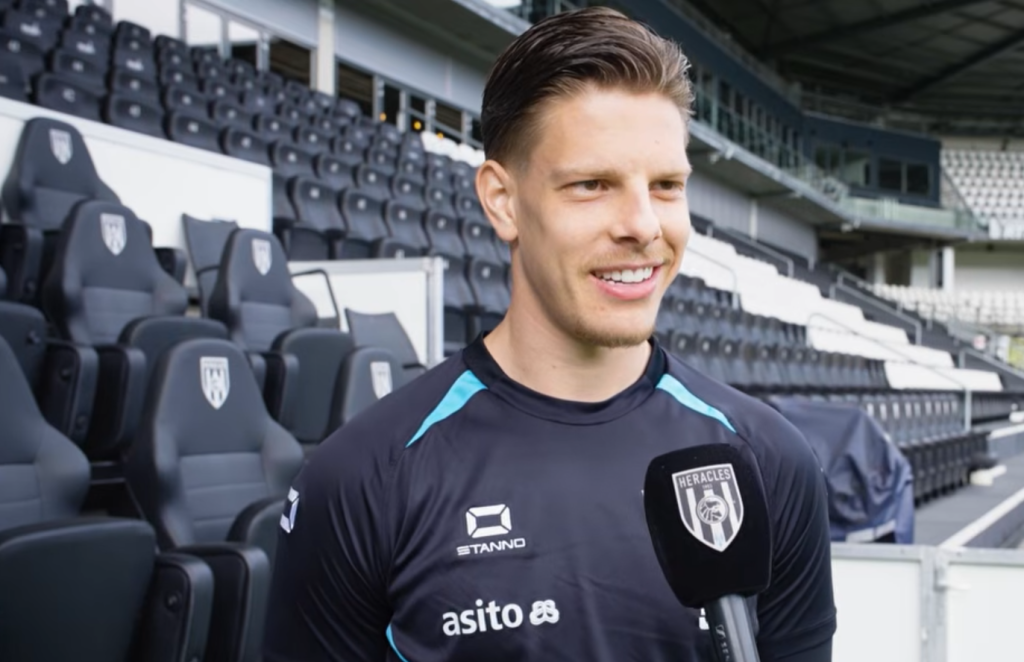 Sem Scheperman: “Pasveer zei dat Ajax het altijd moeilijk heeft in Almelo”