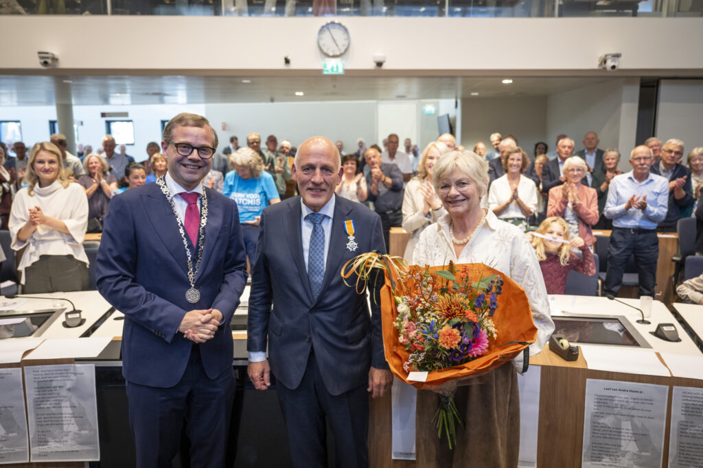 Rechter Ben Hendriks geridderd bij afscheid van rechtbank Almelo