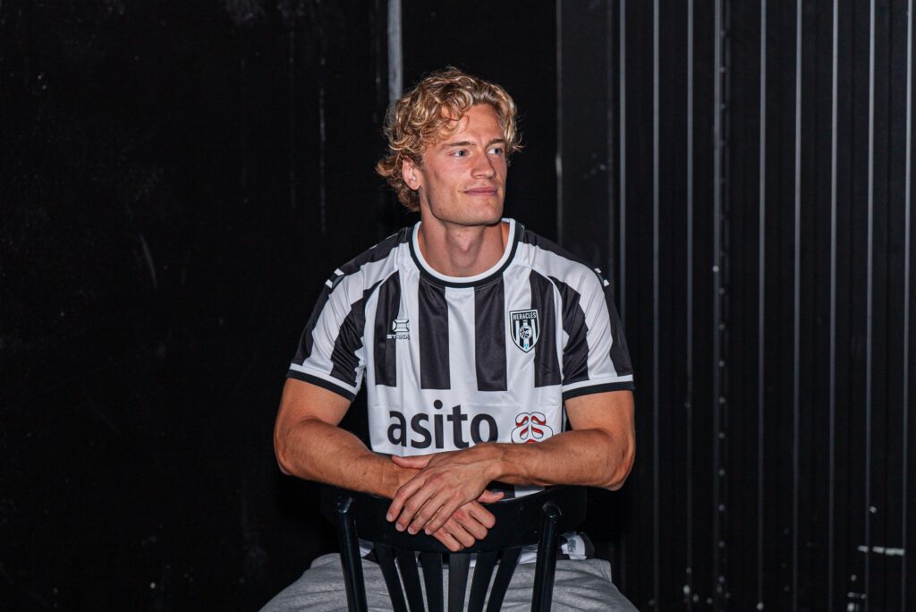 Heracles Almelo haalt Zweedse spits Vincent Poppler naar Almelo