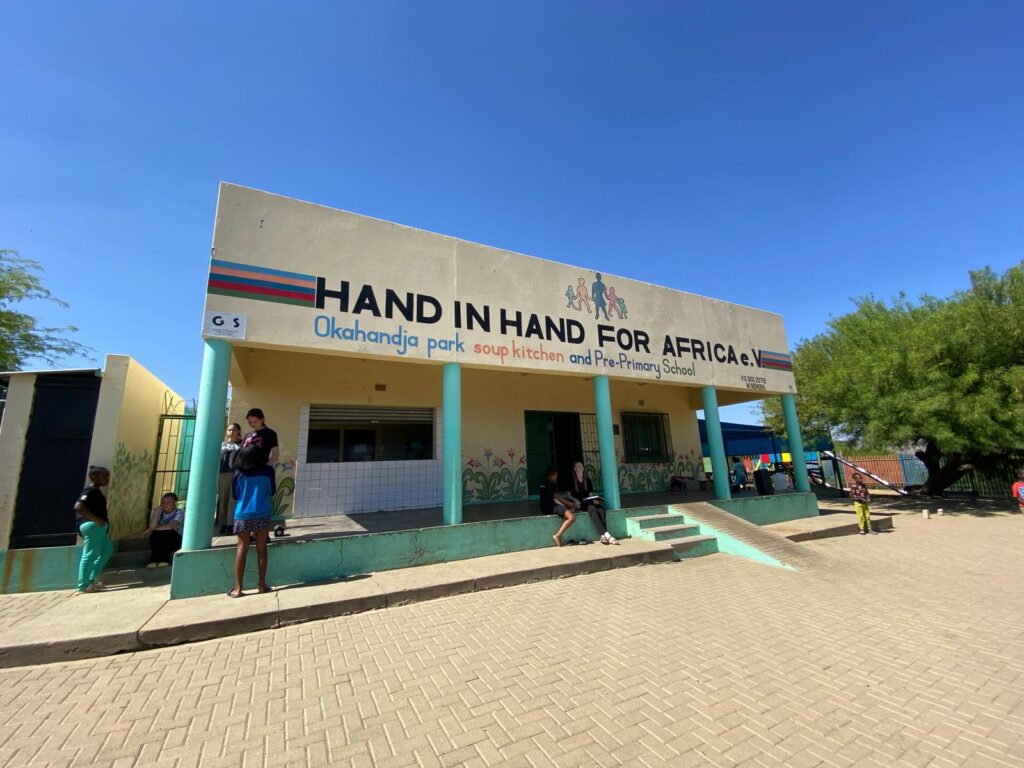 Mijntje Haakmeester na vier weken Namibië: ‘De ramen moeten dicht vanwege de slangen en apen’