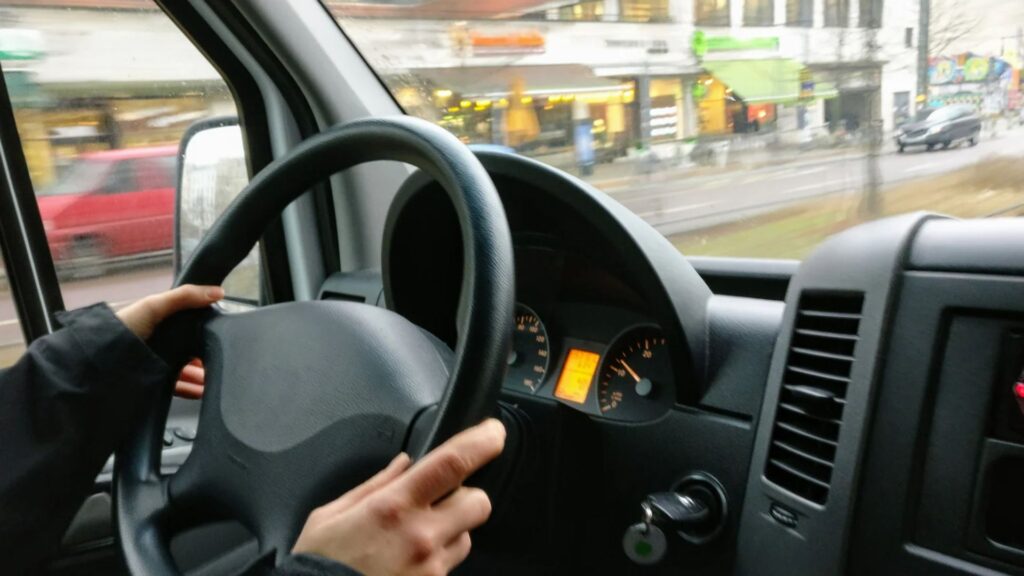 Dementie en autorijden: wanneer is het nog veilig om achter het stuur te zitten?